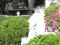 girl_statue_side